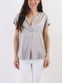 Top classy con scollo a V e pences