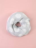 Pashmina in seta e cotone con maxi pois bianchi