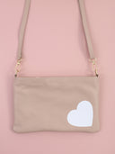 Maxi pochette Carol con cuore glitter e tracolla