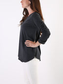 T-shirt Bianco con maniche lunghe e B dietro