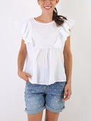 Top smanicato con volant sulle spalle