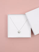 Collana lunga con ciondolo cuore