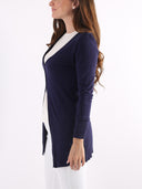 Cardigan lungo con tre bottoncini