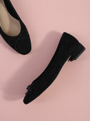 Ballerine scamosciate con fiocchetto