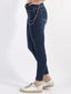 Blue jeans push-up con catenelle e maxi fiore nero