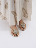 Sandalo infradito con maxi rosa e strass neri