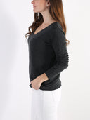 T-shirt misto viscosa con scollo a V e bordo lurex