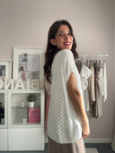 T-shirt con lavorazione traforata dietro