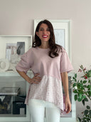Maglia lunga asimmetrica con inserto a scacchi