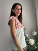 T-shirt con pizzo rosa e paillettes