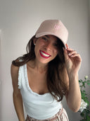 Cappellino rosa con cuoricino