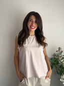 Top in cotone con tasca ricamata