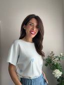 T-shirt con cuoricini azzurri
