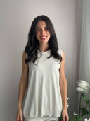 Top in viscosa con spacco e fiocchetto