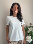 T-shirt in cotone con apertura a mandorla dietro