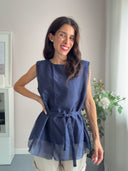 Blusa in tencel blu con spacchi