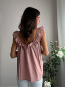 Top con scollo volant rosa