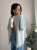 Felpina in cotone con spacco e fiocco
