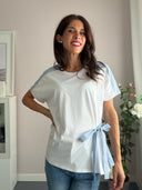 Camicetta a righe azzurre