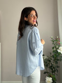 Camicia a righe con cuori