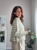 Maglione a righe con paillettes trasparenti