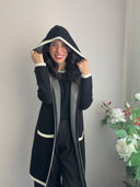 Cappottino aperto con tasche e cappuccio