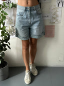 Shorts light blue con risvolto