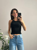 Top in misto viscosa a costine