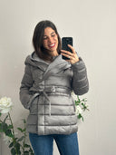 Giacca con cappuccio e cintura