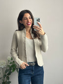 Cardigan lavorato con bottoni e tasche